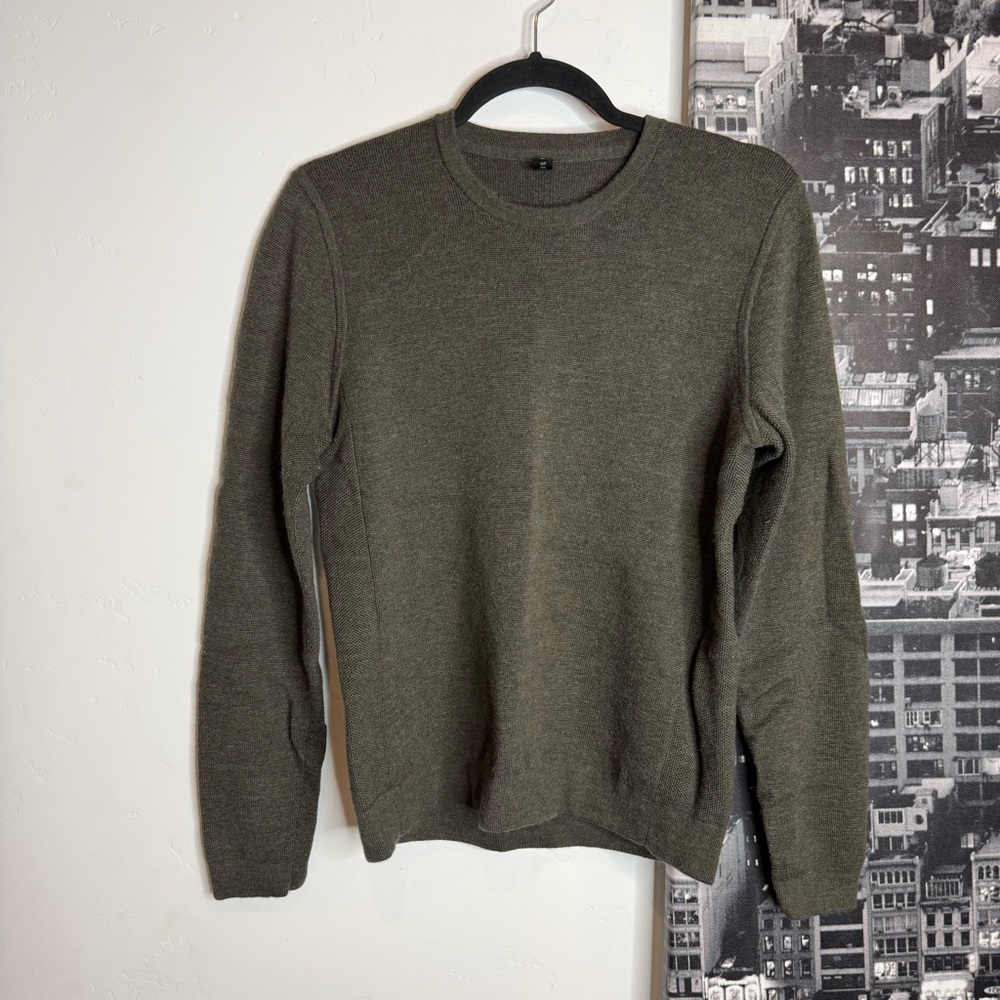Lululemon Athletica Knit Sweater Olive Green Size S Lightweight Pullover
